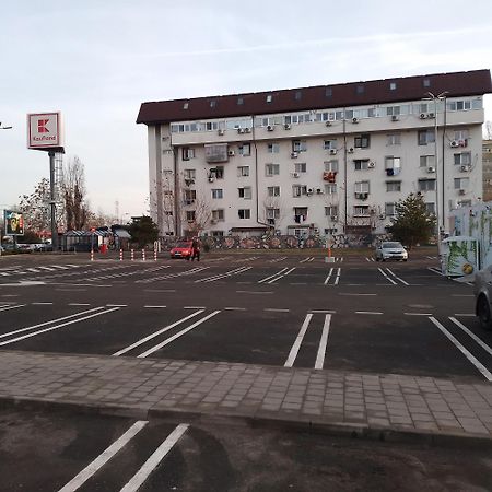 Appartamento Mic Dormitor Informativ Turistic Bucarest Esterno foto